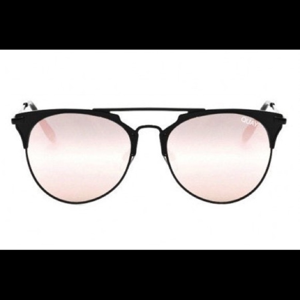 NWT- Quay x Chrisspy